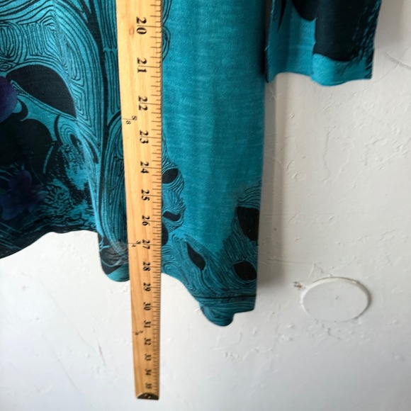 Cactus Teal Floral Rhinestone Detail Long Sleeve Asymmetrical Top Boho Artsy L - Picture 8 of 8